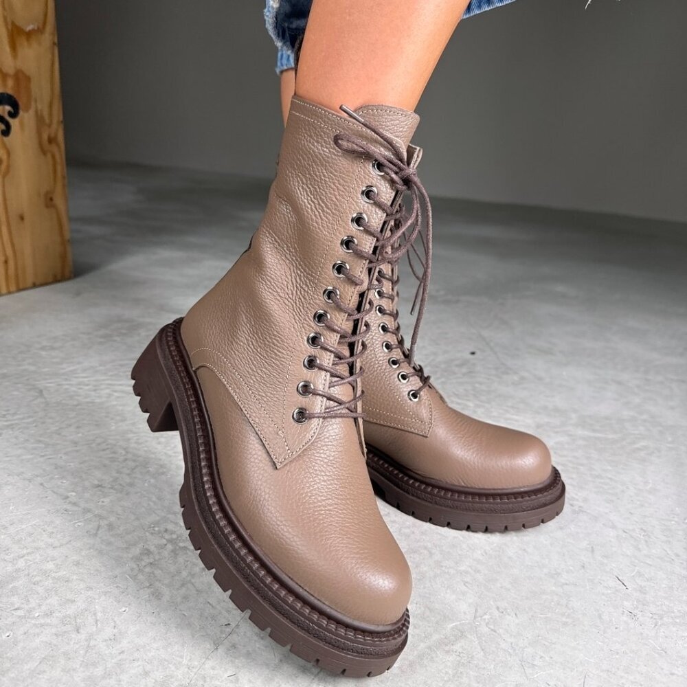 Kiton Brown Leather Ankle Boots Womens EU 40 Handmade Italy Lug Sole Luxury